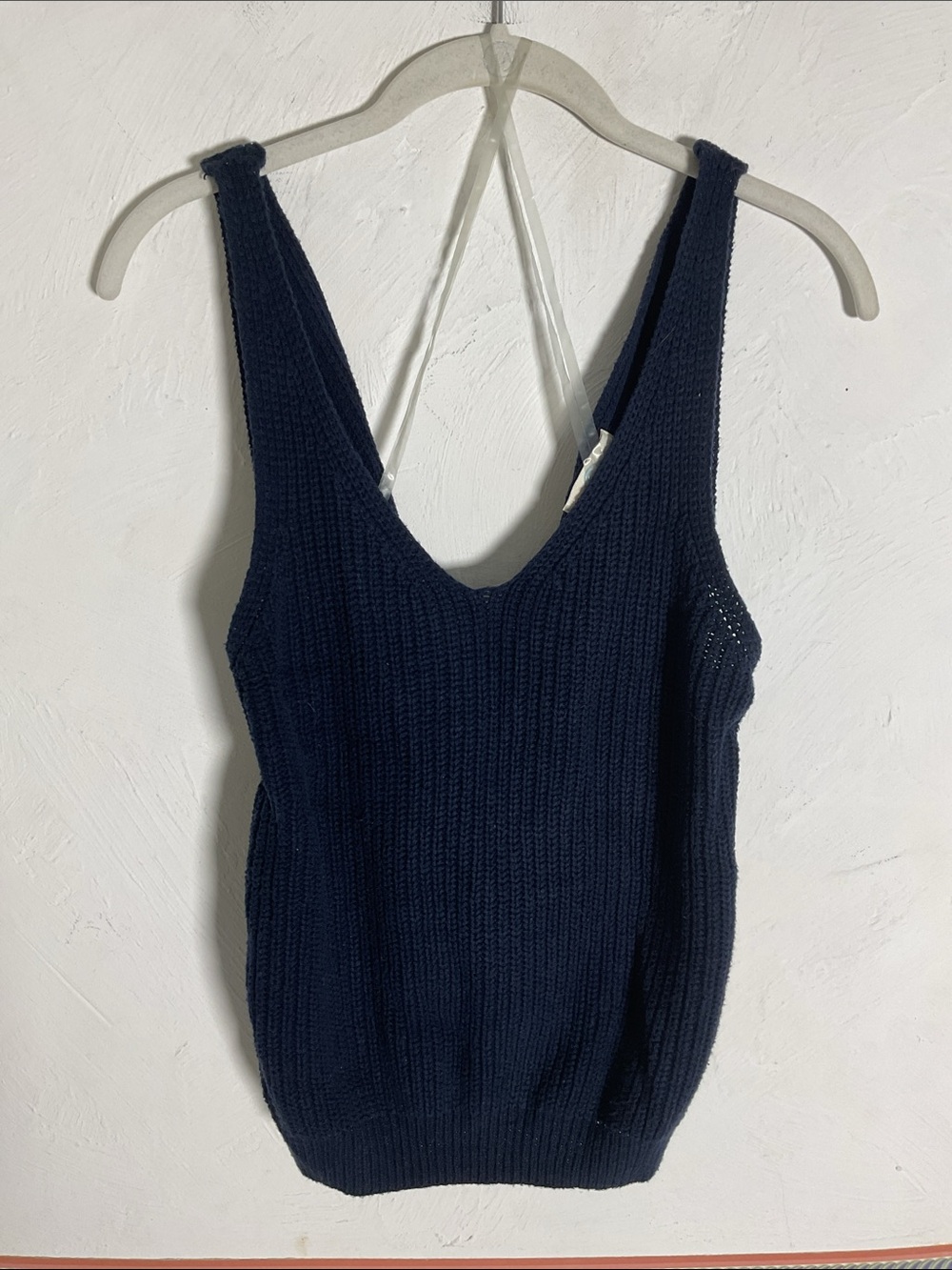 Jun & Ivy Navy Blue V Neck Twist Back Knit Sweater Tank Top Size M